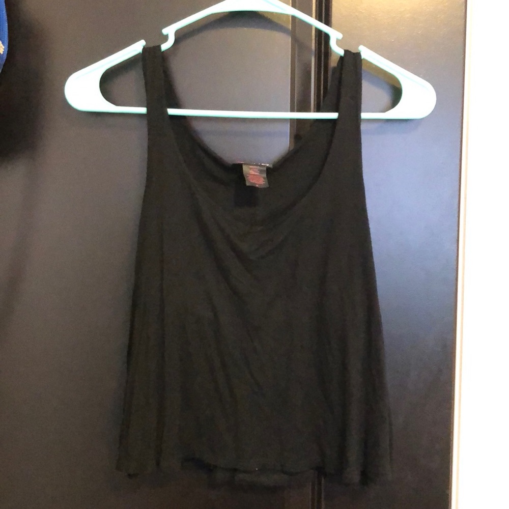 Black crop top